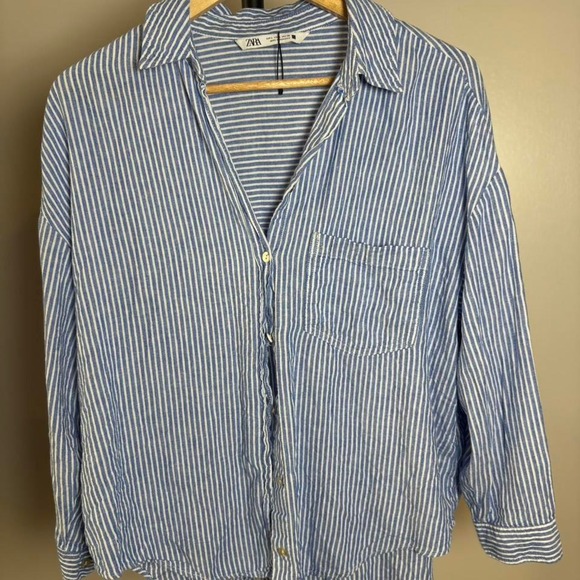 Zara Blue and white striped button-up shirt. - Picture 1 of 3